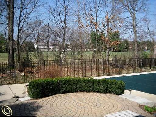 4th image of 54633 Glen Oaks Dr