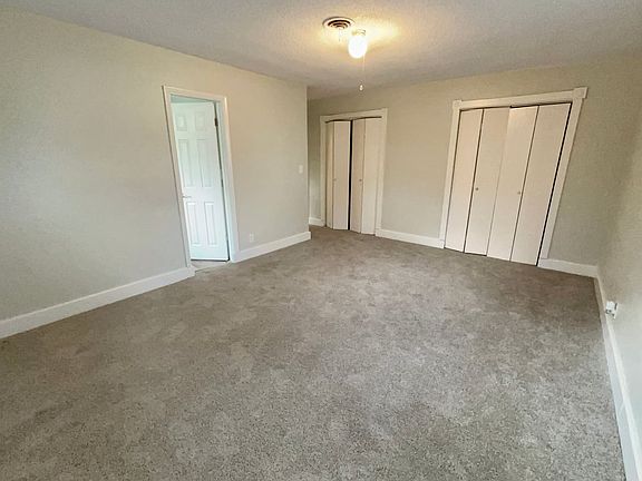 5th image of 3760 NE 12th Ter