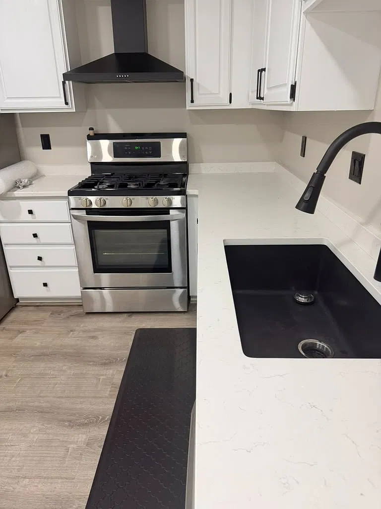 2 bed, 2.5 bath, 1204 sqft, $2,450 — Photo 4