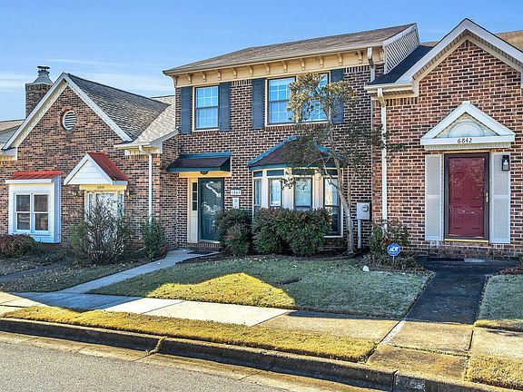 2nd image of 6843 Steeplechase Dr NW