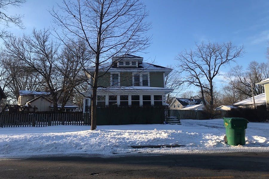 1st image of 514 Portage Ave