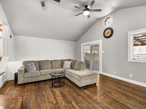 3rd image of 1193 Aubin Rd