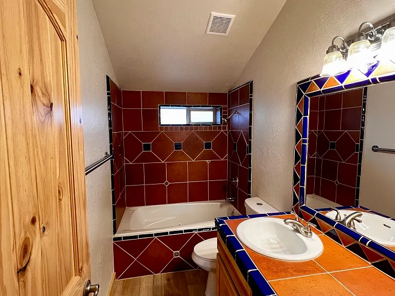 415 E Ashurst Ave — Photo 13