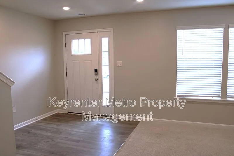 3 bed, 2.5 bath, 1440 sqft, $3,000 — Photo 3