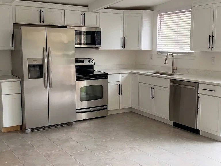 Breckenridge Dr — Photo 5