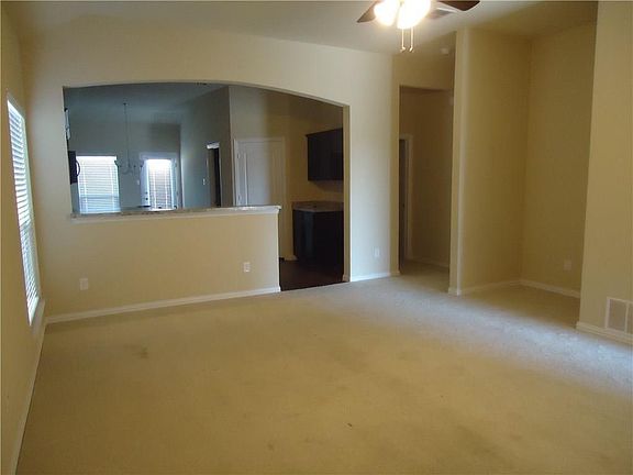 2nd image of 1425 Sierra Estate Trl