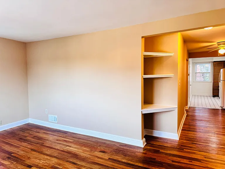 8805 Plymouth St — Photo 12