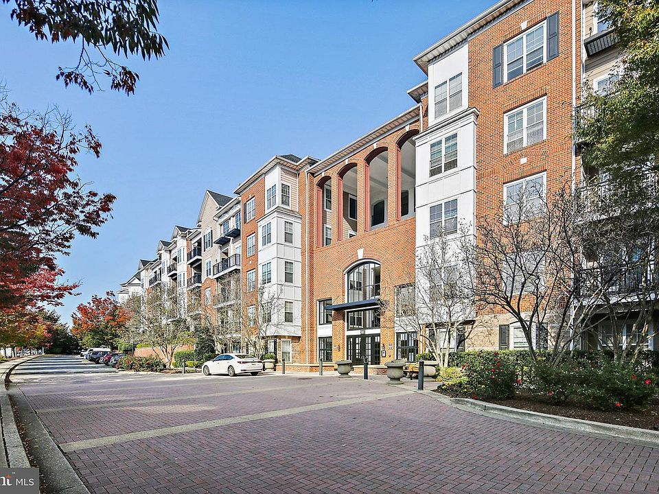 1st image of 501 Hungerford Dr APT 101