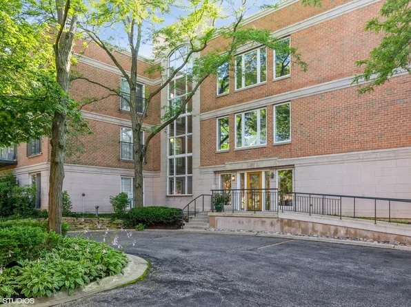 119 E Laurel Ave APT 107, Lake Forest, IL 60045