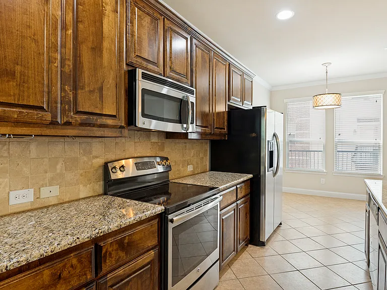 2500 Rockbrook Dr #82 — Photo 12