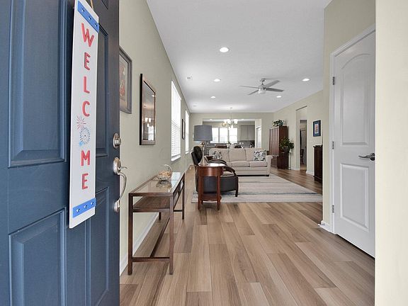 5th image of 6045 Lawthorn Dr #27