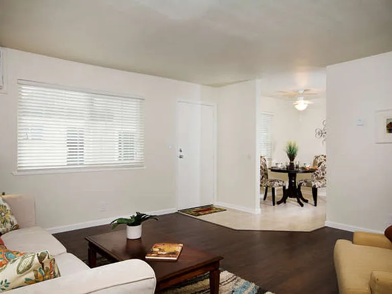 616 O Street — Photo 3