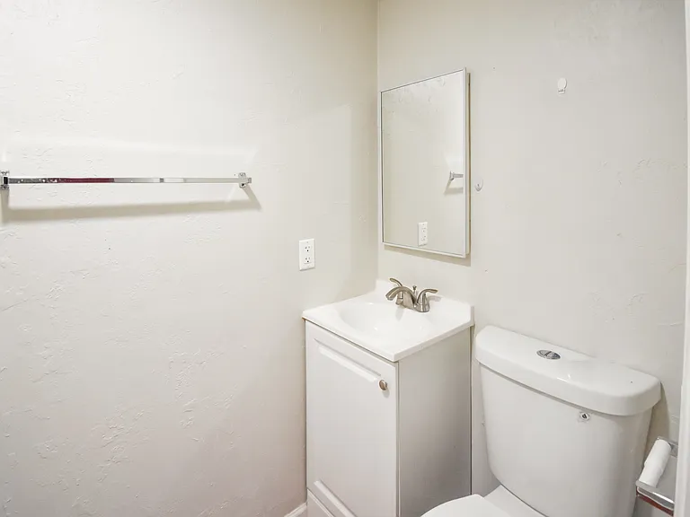1219 SW 124th St #17 — Photo 10