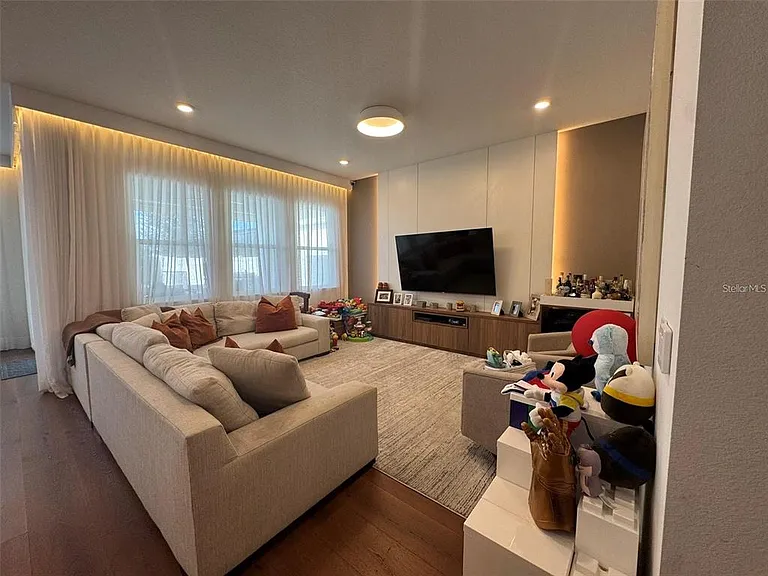 14931 Lebeau Loop — Photo 8