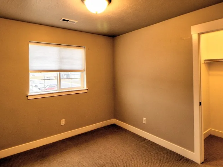 7440 N Hutch Ln — Photo 21