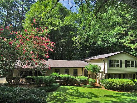 2nd image of 2218 Greencrest Dr NE