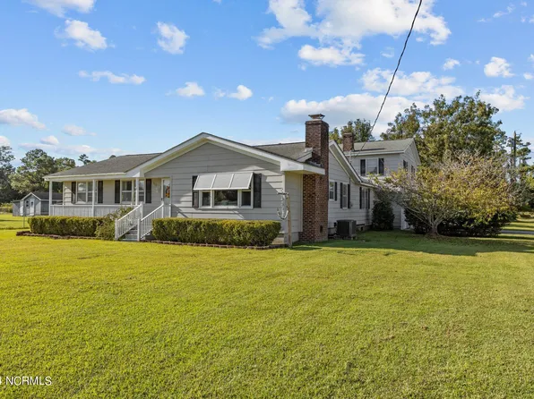 311 Mcdaniel Drive, Beaufort, NC 28516