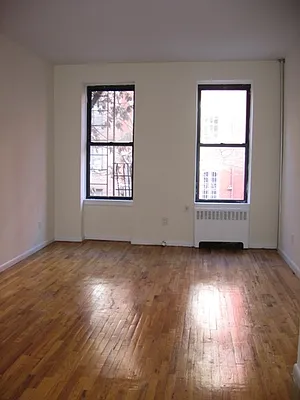 Rented by City Connections Realty | media 10