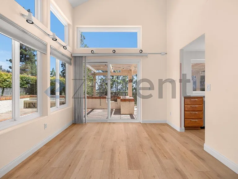 12132 Caddy Row — Photo 3