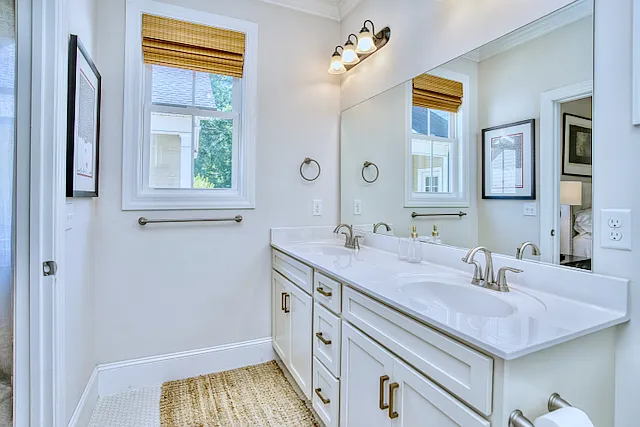 305A Old Buncombe Rd — Photo 10