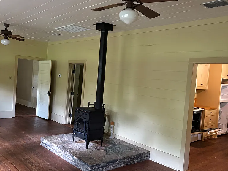 2113 Wood Acre Ln — Photo 6