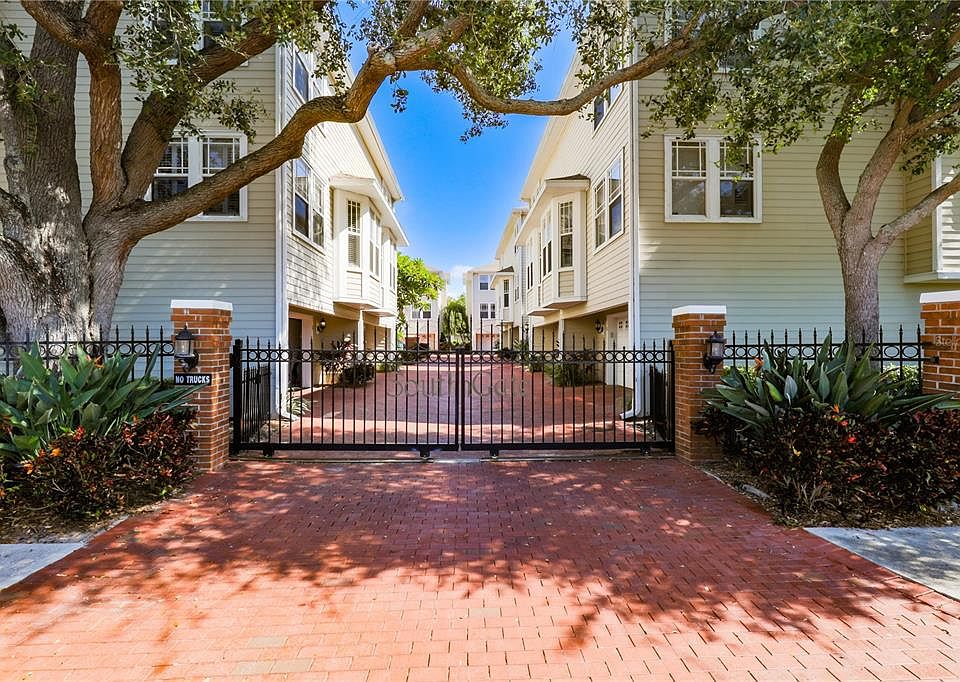 1st image of 3315 W De Leon St Unit 9