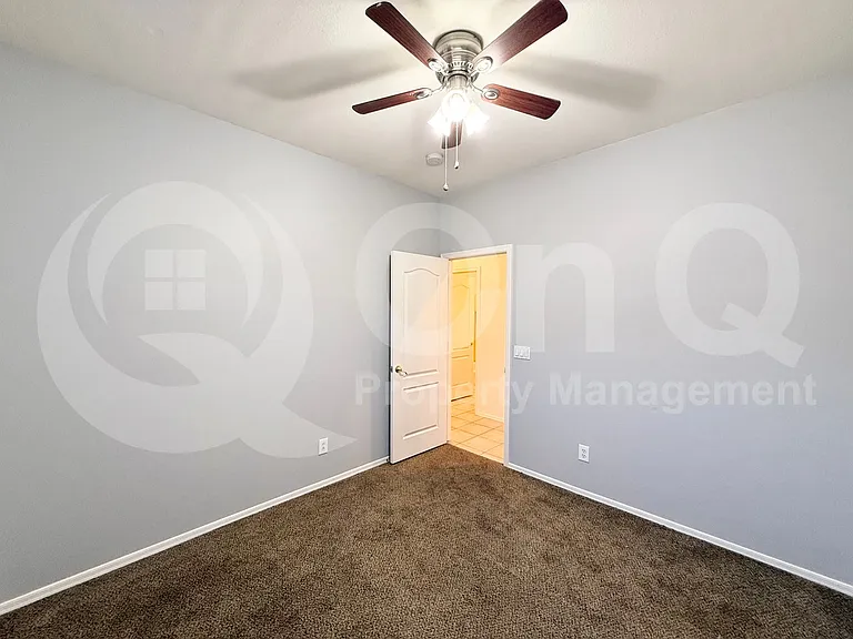 16609 S 16th Dr — Photo 12