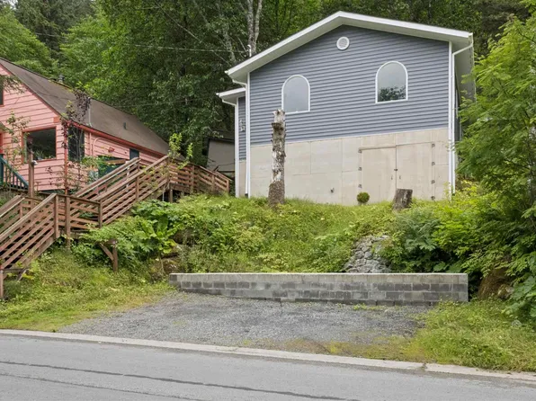 909 5th St, Douglas, AK 99824