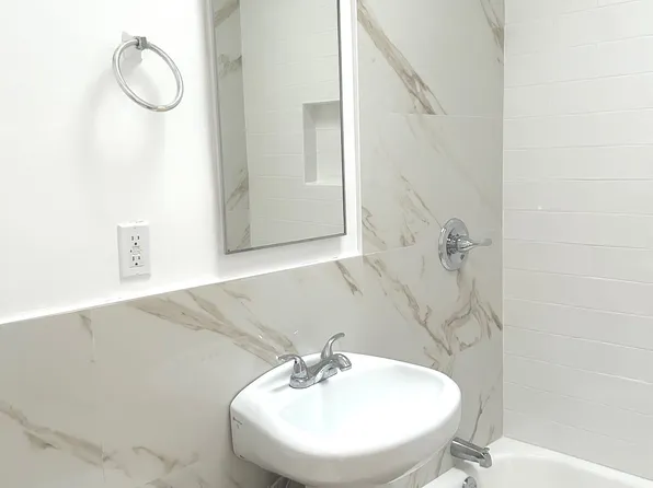 615 S Normandie Ave APT 39, Los Angeles, CA 90005