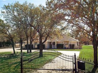 1035 Spring Valley Rd, Paradise, TX 76073