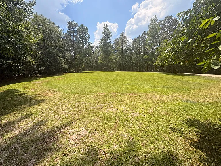 1540 Cleveland Rd — Photo 2