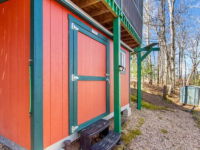 102 Mizzen Ct — Photo 37