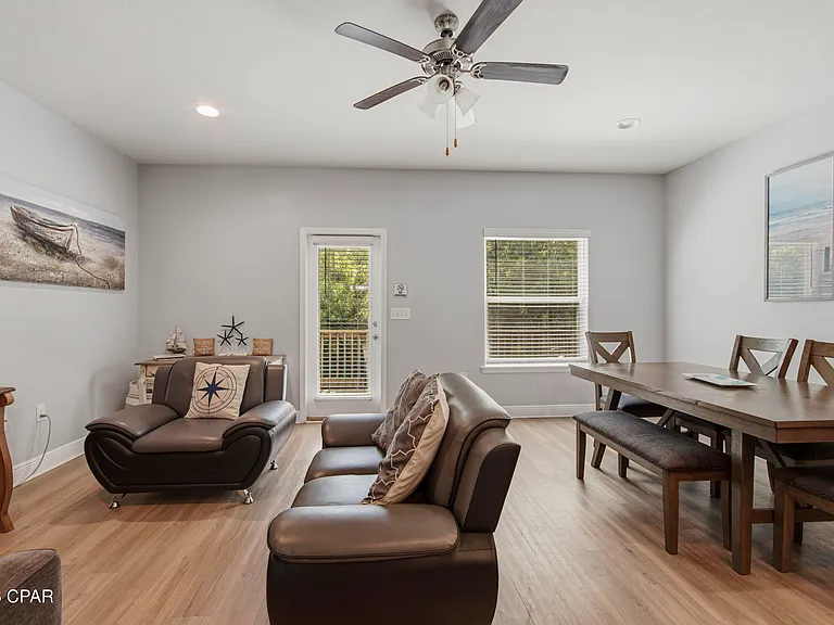 1883 Pointe Dr — Photo 10
