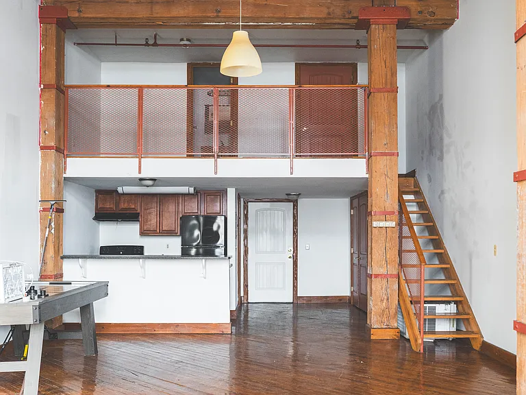 Grand Lofts — Photo 44
