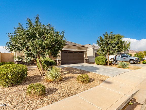 4th image of 37696 W AMALFI Avenue