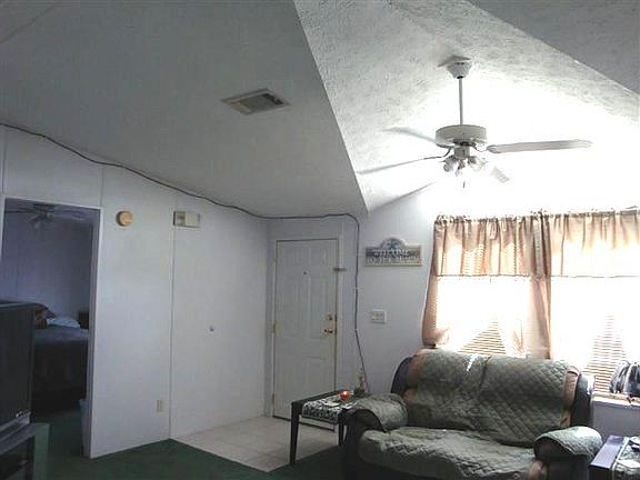 3rd image of 154 Coconut St