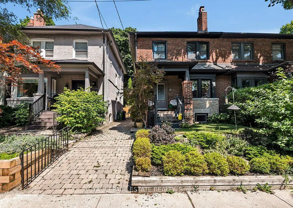 17 Birdsall Ave #LOWER