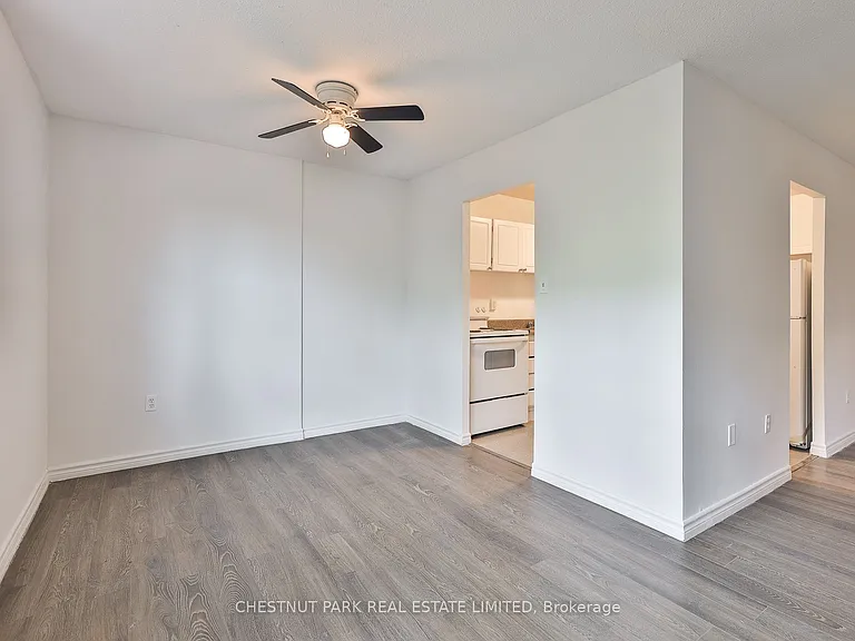 900 Glen St #218 — Photo 14