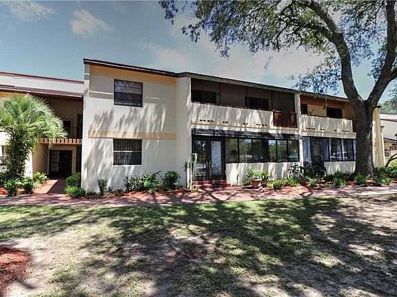 2nd image of 3401 E Fort King St #A-101