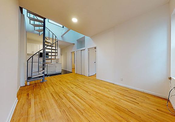 3rd image of 349 E 82nd St #5D