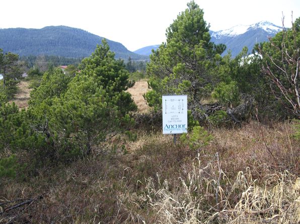 111 Arness Heights Dr, Petersburg, AK 99833