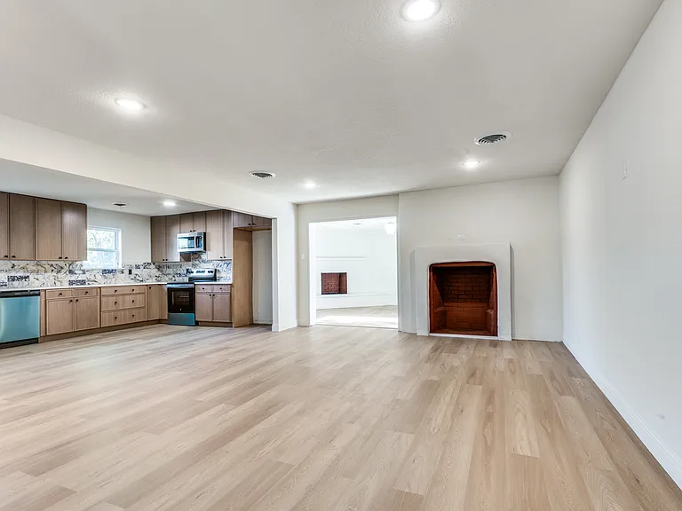 704 Turner Blvd — Photo 11