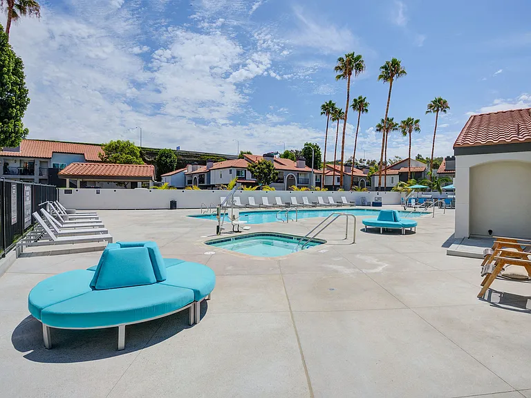 Laguna Gardens Apts. — Photo 16