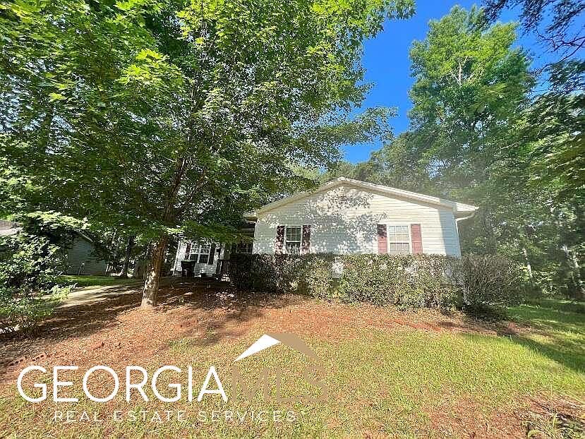 1st image of 4637 Bristol Dr SE