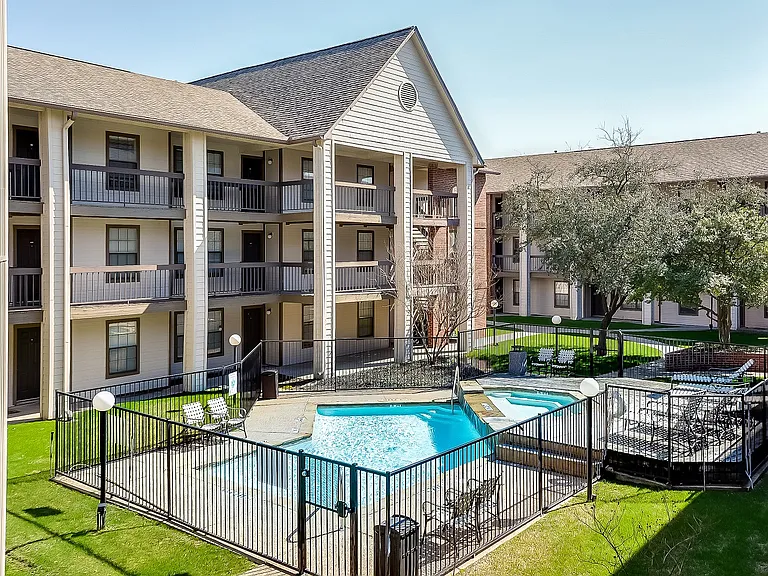218 N Texas Blvd #308 — Photo 17