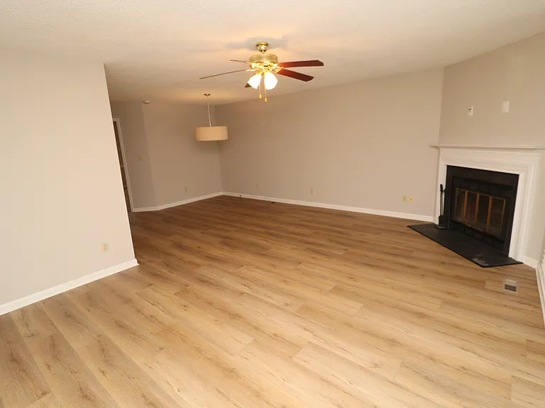 118 Planetree Ln — Photo 7