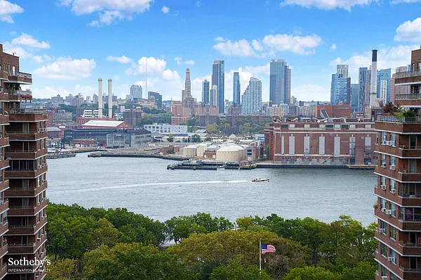 Sold by Sotheby's International Realty | media 21