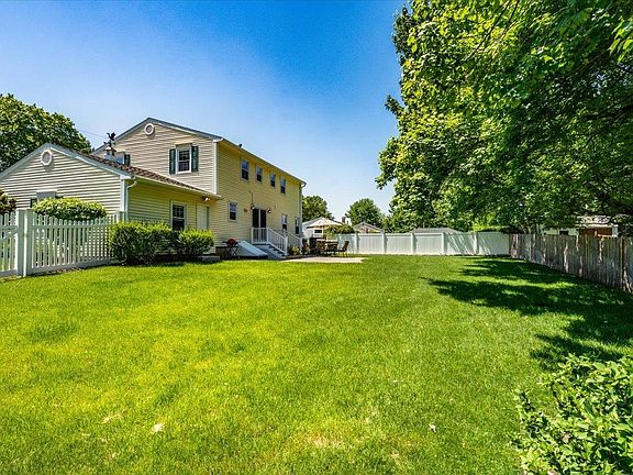 5th image of 8 Parkhurst Drive