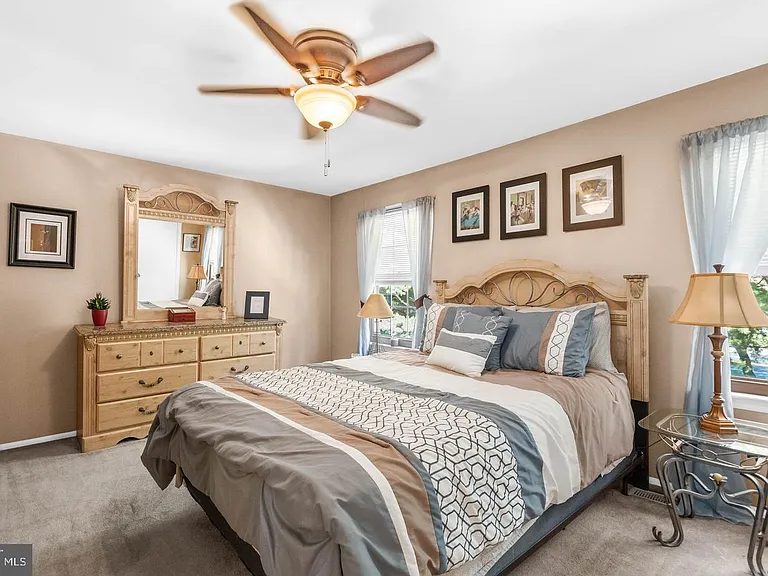 1003 Mulberry Ct — Photo 12