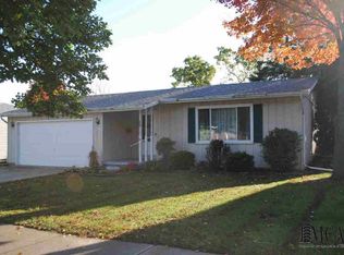 376 Crampton Dr, Monroe, MI 48162